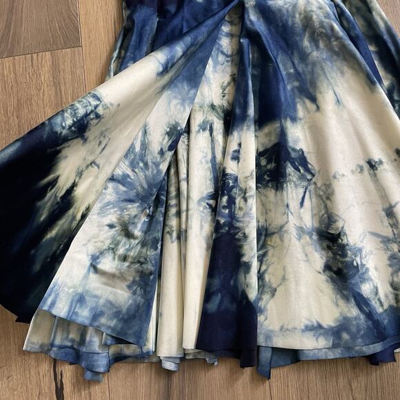 NEW ENTREAGUAS Wearable Small Art Tie Dye Mermaid Maxi Skirt Beach Slinky Knit - Picture 4 of 9